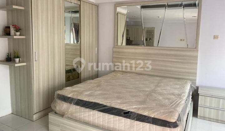 For Quick Sale: Paragon Village 1 Bedroom Furnished Apartment in Karawaci