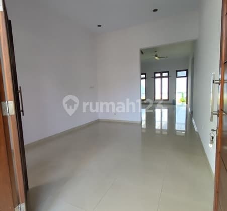 Gd - Dijual Rumah Bagus Siap Huni di Pondok Bambu