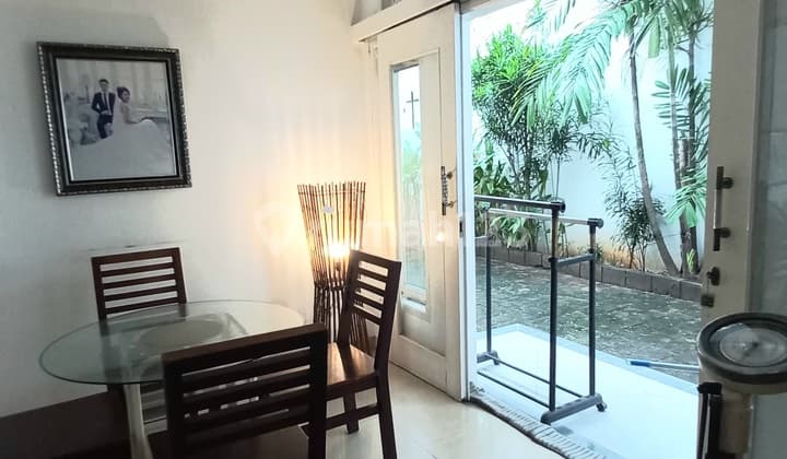 Rumah 2 Lantai Furnished di Kav Dki, Meruya Utara, Jakarta Barat