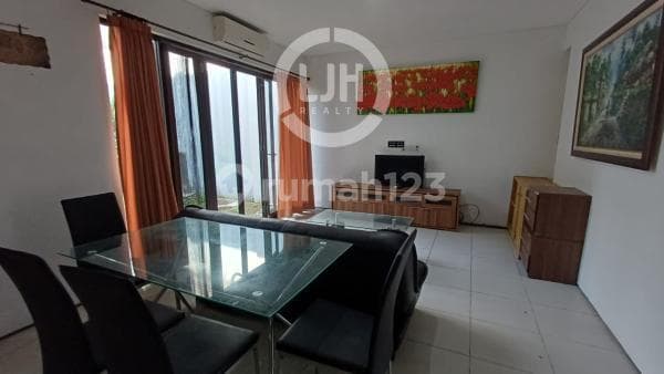 Comfortable 3 Bedroom House on Sunset Road, Kuta, Furnished, Near Bali Galeria Mall and Ngurah Rai Airport