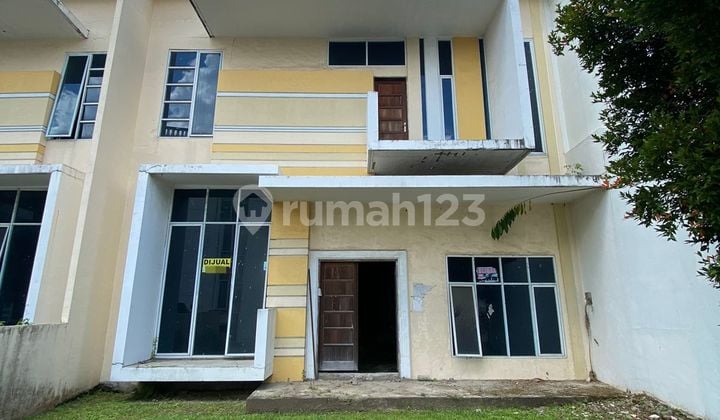 Disewa Rumah Villa Sophie Suite Golf View Jl. Kp Lalang, Sunggal, Deli Serdang, Sumatera Utara