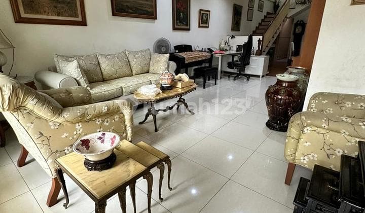 Rumah Terawat Siap Huni SHM di Pondok Indah