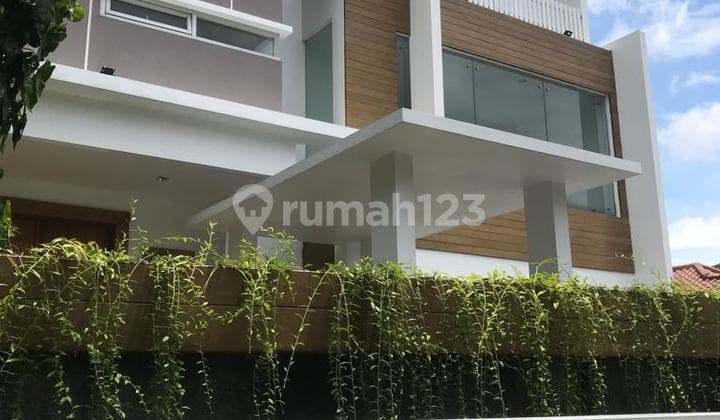 Dijual Rumah Estetik di Perumahan Asri Berbukit