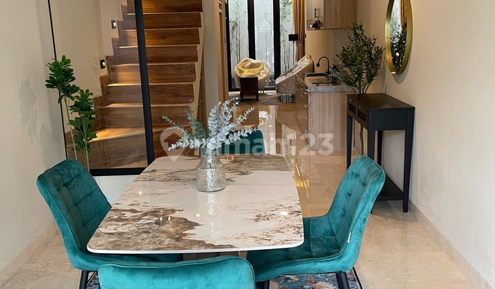 Rumah Cantik Harga Menarik Dalam Komplek