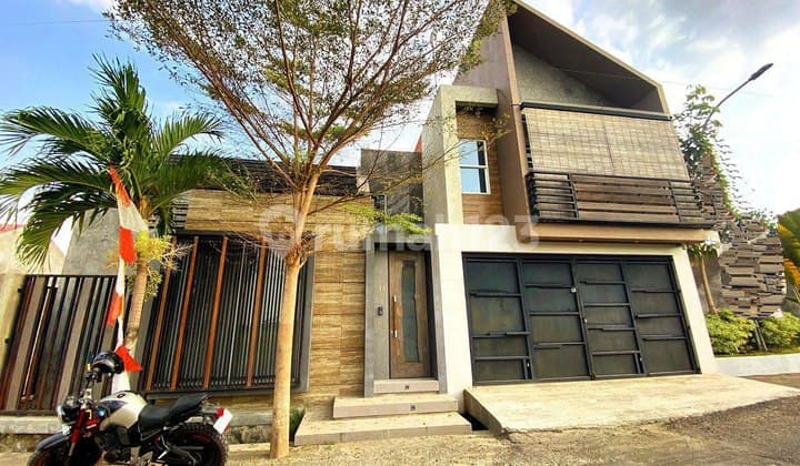 Beautiful Modern Hook House with Bonus Furnishings in Solobaru (iy)