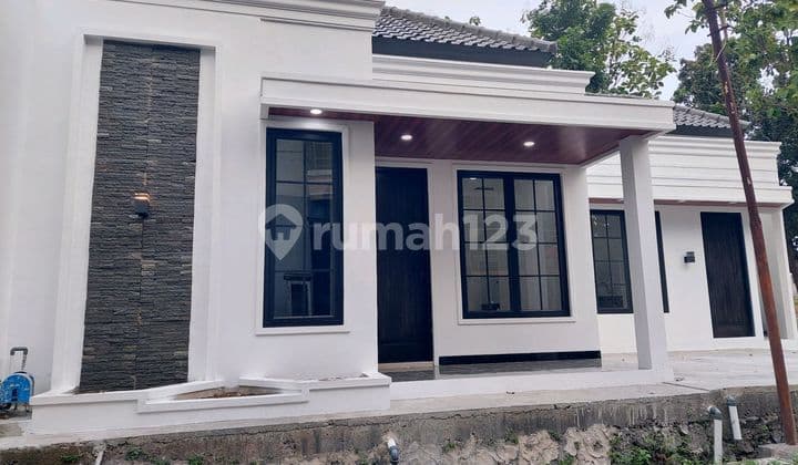 Rumah Bagus Cantik Kekinian Perumahan Palur Jaten Karanganyar (er