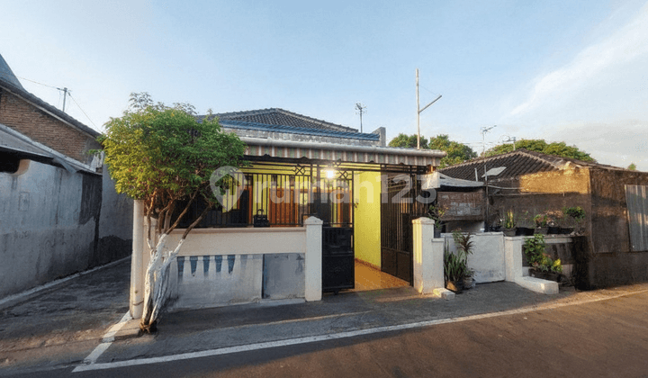 Rumah Hook Cemani Lingkungan Islami Harga Nego Sejadinya