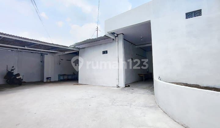 Kost Murah Startegis Solo Kota 9 Pintu Siap Pakai (Ns)