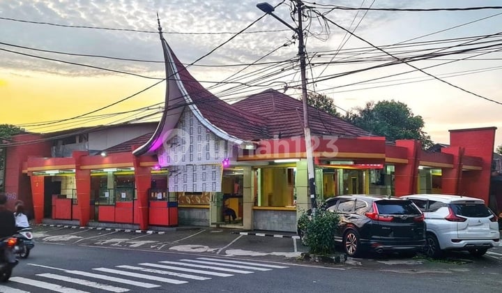 Ruang Usaha, Ex Resto lokasi sangat strategis di jalan utama Bintaro