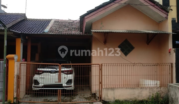 Sell SHM Ready-to-Occupy House in Taman Kebalen Indah Bekasi (C1047) Sell SHM Ready-to-Occupy House in Taman Kebalen Indah Bekasi (C1047)