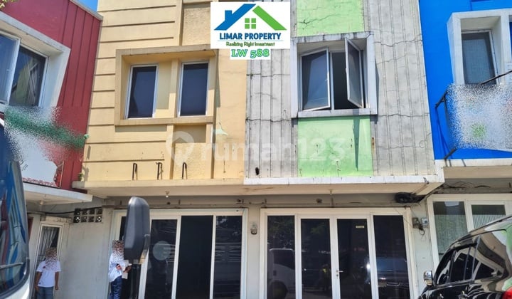 2-Story Shop House for Rent, Ready to Occupy in Legenda Wisata Cibubur