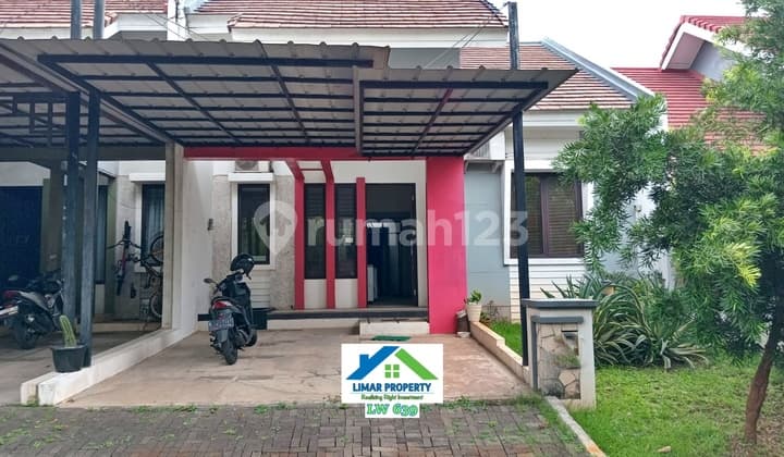 For Rent: Comfortable Well-Maintained House, Strategically Located in Cibubur Legend Tourist Area.