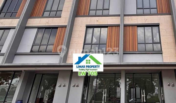 Ruko 3 Lantai Gres, Strategis Lokasi Ramai Legenda Wisata Cibubur