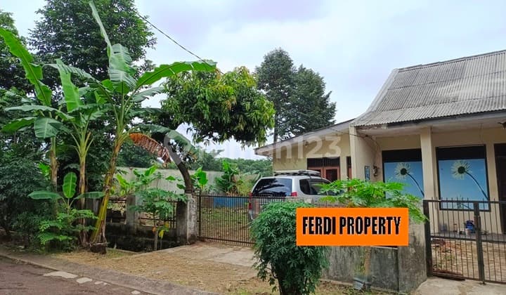 Kavling Luas Bonus Rumah Butuh Renov Bulvard Bukit Golf Cibubur