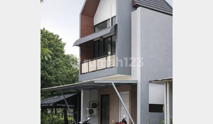 Kota Wisata Rumah Bagus Minimalis Murah Rapih LT 90 LB 119 Nego