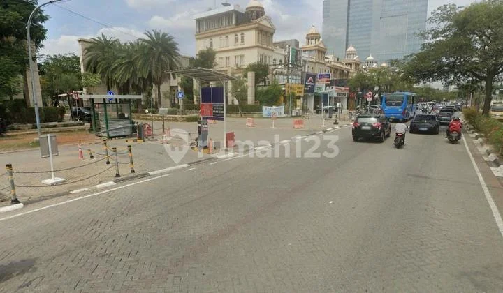 Dijual Ruko gandeng Crown Golf PIK 1 (jarang ada)