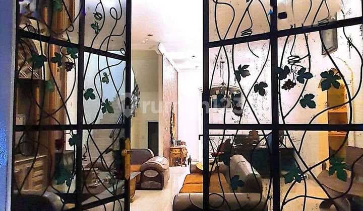 Classic Screen Permai House, PIK