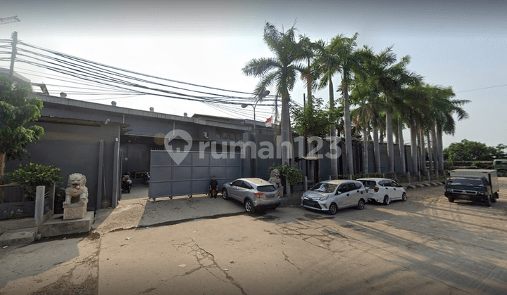 Ready-to-use Building/Warehouse, Strategic location in the city center of Sunter, North Jakarta