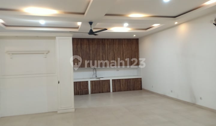 Bebas banjir, nyaman, jalan kaki ke pusat perbelanjaan, dekat Binus/ Laurensia dll/ rumah sakit/akses toll dekat