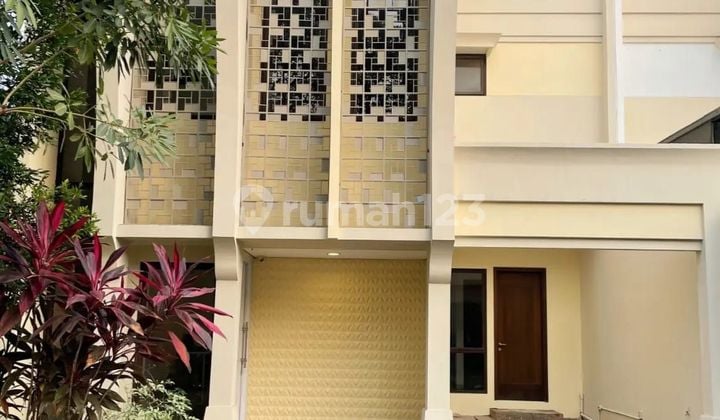 Rumah mewah Harga bawah Pasaran Mayfield Greenwich BSD City