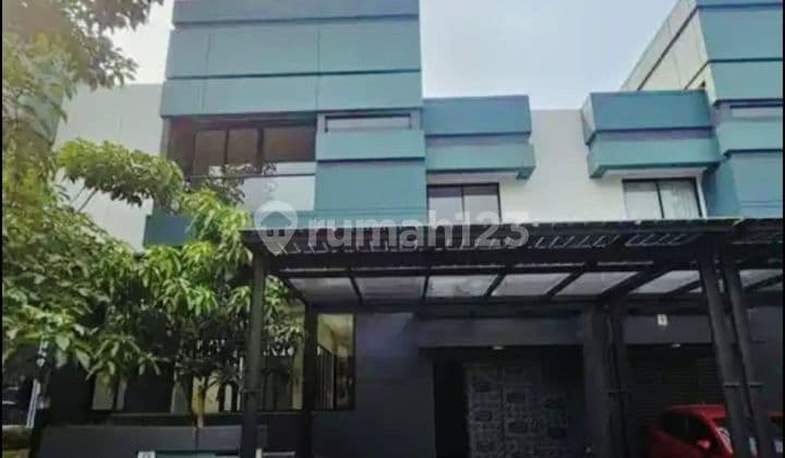 Rumah Mewah Nuansa Danau Di Mozart Gading Serpong