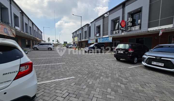 Ruko Bagus 2 Lantai Kota Mandiri Bsb City Area Pasar Modern