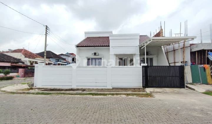 Dijual cepat Rumah Hook di Puri Anjasmoro Blok A Semarang Barat