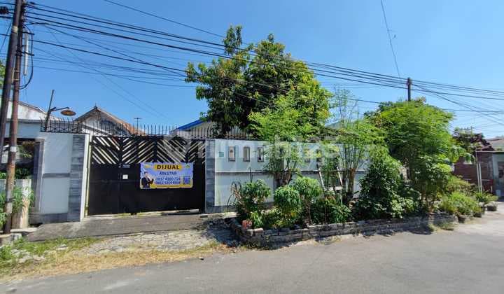 Rumah Jl. Pandean Lamper Tengah Kota Seberang Sekolah, Peterongan