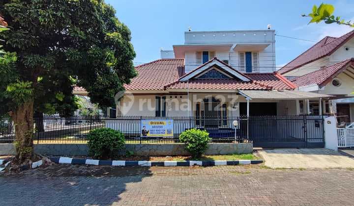 Rumah Hook Semi Furnished Cluster Srondol Bumi Indah, Semarang