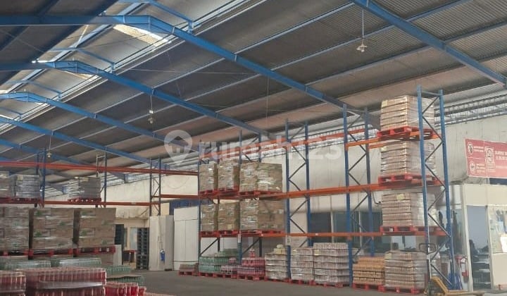 Gudang Strategis Siap Pakai Untuk Usaha di Jalan Raya Walisongo