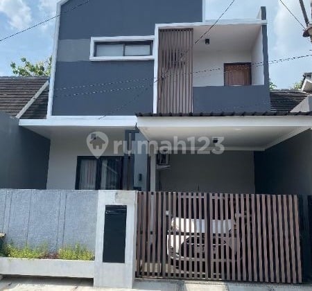 Rumah Bagus Strategis Siap Huni di Puri Majapahit