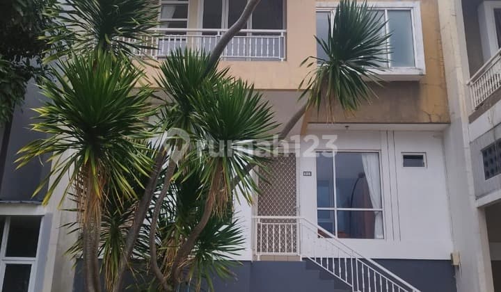 Rumah Bagus Siap Huni di Bukit Wahid Semarang Barat