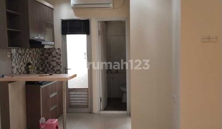 Disewakan 1Br Semi Furnished Grand Emerald Apartement