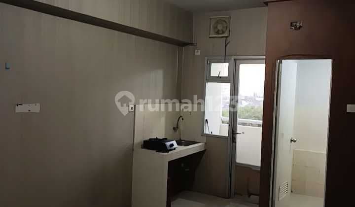 Disewakan Grand Emerald Apartemen Lantai 5 Kosongan