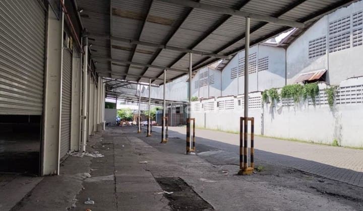 Rent a Warehouse near Juanda Airport