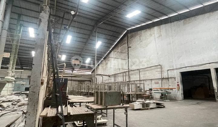 Gudang Besar Dijual Aset Industri Bernilai Tinggi