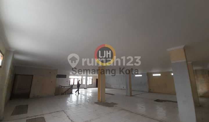 Commercial Building in Ahmad Dahlan