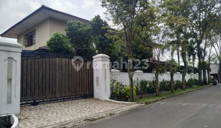 Rumah Hoek Mewah Harga Miring di Jalan Benda No. 10, Rt. 010 Rw. 001, Kelurahan Ciganjur, Kecamatan Jagakarsa, Kotamadya Jakarta Selatan