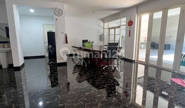 Disewakan rumah mewah siap huni dan bagus