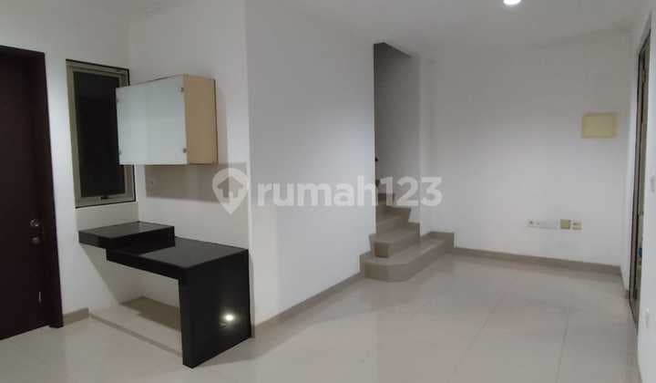 Disewakan Rumah Pik2 Terdepan Hook Siap Huni