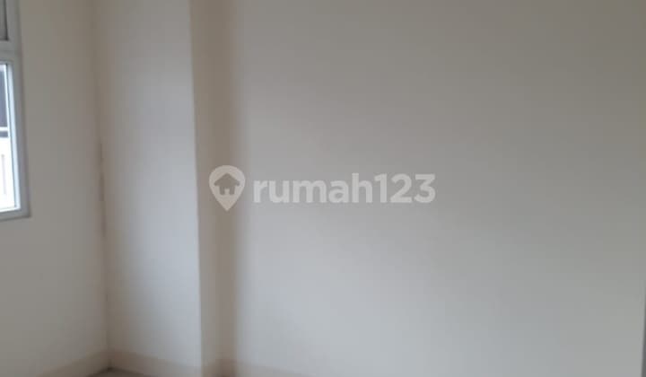 Tower Orchid 2 Kamar Tidur Unfurnished Apartemen Bagus