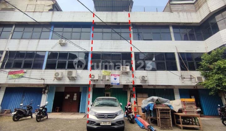 Ruko Komersil 3 Lantai di Komplek Rukan Permata Kebayoran Plaza Kebayoran Lama Jakarta Selatan