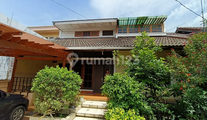 Bojong Indah, Cengkareng, Pinggir jalan raya, Usaha & tinggal