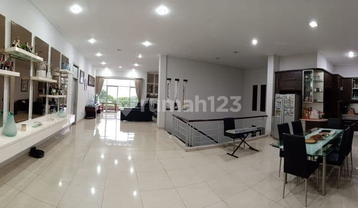 Jual Rumah Dago resort 4lt split level bagus