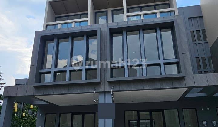 RUKO DELREY BSD CITY Lokasi strategis di kelilingi cluster elite