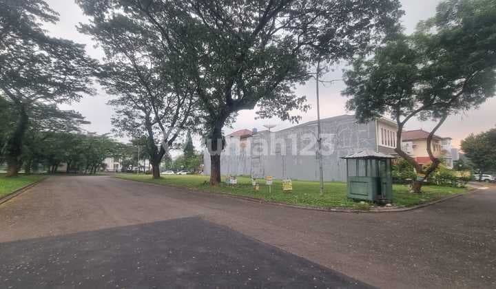 KAVLING SUTERA LAVENDER ALAM SUTERA Badan kotak dekat lapangan tenis
