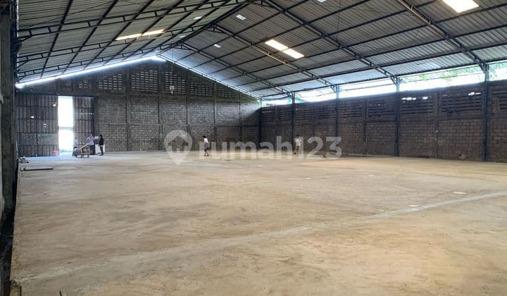 Warehouse (Independent) for Sale at an Affordable Price in Jurumudi, Tangerang