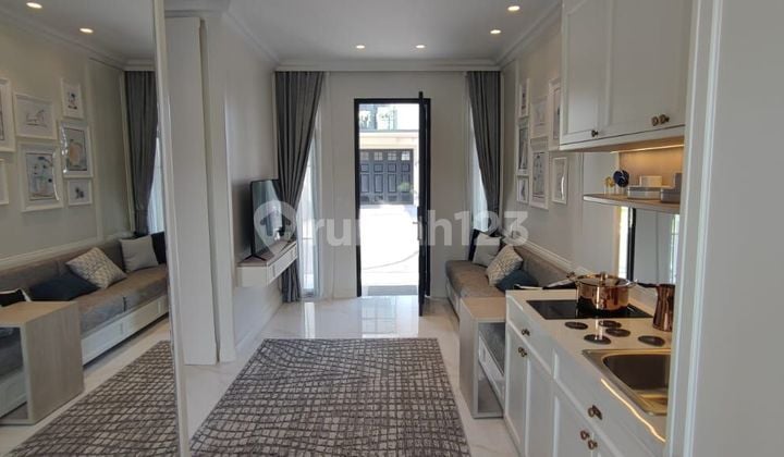 Grand duta garden, Melrose