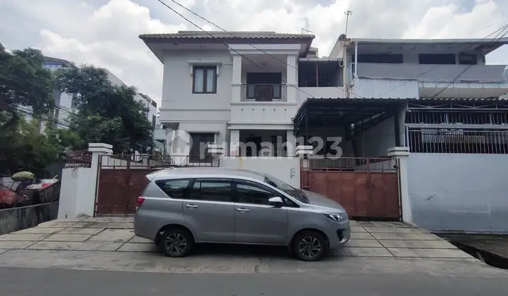 Rumah Hook di Taman Sari, Jakarta Barat
