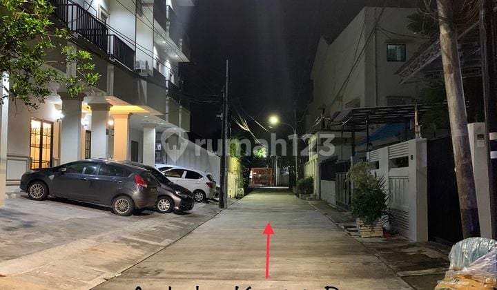 Rumah Modern di Kartini, Jakarta Pusat